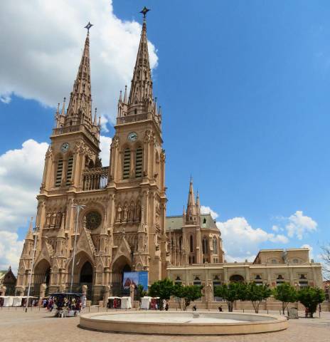 Basilica de Lujan, Buenos Aires, Argentina