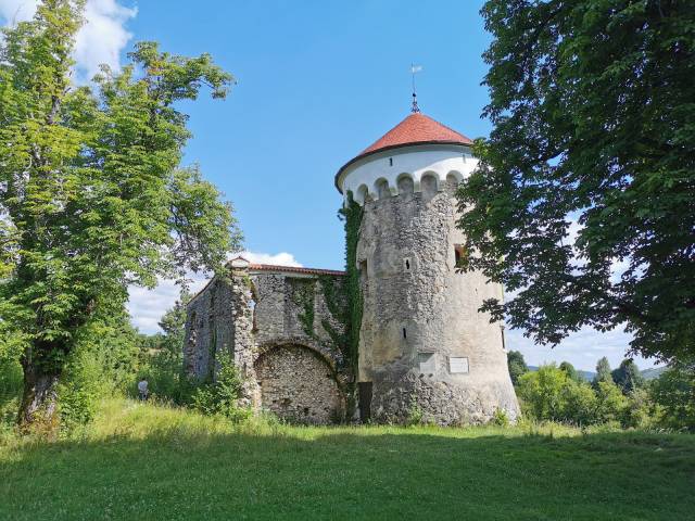Kalec Castle, Bac, Slovenia
